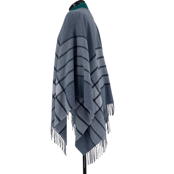 Lancioni 1973 NWT Blue Plaid Wool Blend Fringed Shawl, One Size - Picture 5 of 15